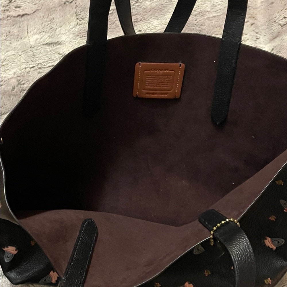 Elegant Black Coach Holiday Tote Bag with Sharks in Sweaters Patterned Design - Picture 6 of 6